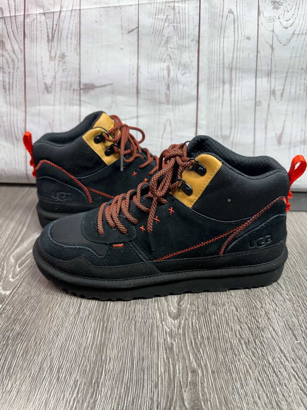 UGG highland hi heritage Sneaker